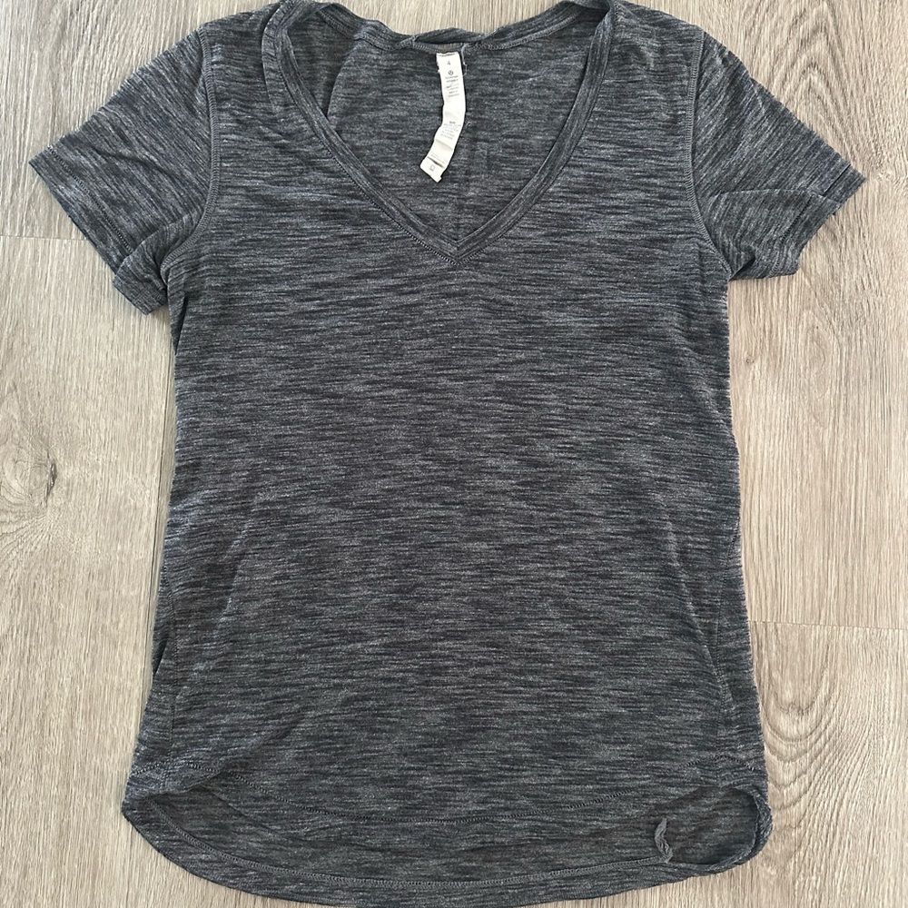 Lululemon V-Neck Tee